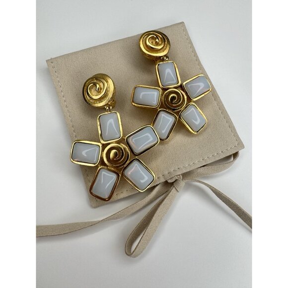 Vintage GIVENCHY Opal Lucite Golden Earrings Clip on Oversized - Picture 8 of 9